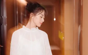 袁冰妍白纱裙写真图片壁纸_6
