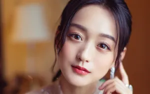 美女何泓姗清新图片_3