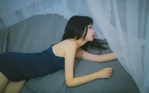 长发美女性感私房图片壁纸_2