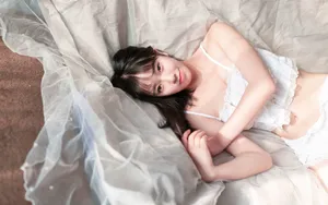 清凉吊带美女图片_5