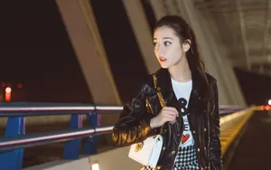 迷人大美女迪丽热巴图片壁纸_5