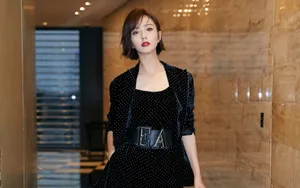 佟丽娅短裙性感图片壁纸_4