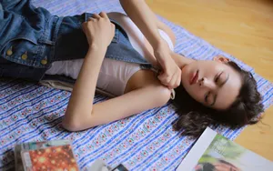 性感气质美女图片壁纸_2
