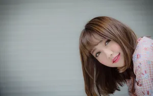 清纯水嫩美女图片壁纸_8