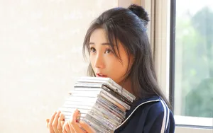 养眼性感运动服美女图片_7
