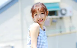 可爱小美女生活照图片_3
