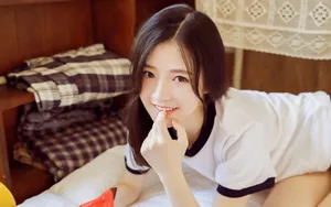好看的氧气美女图片壁纸_2