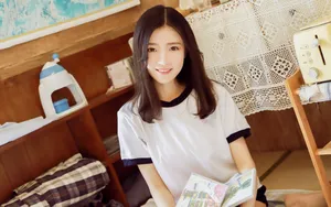 好看的氧气美女图片壁纸_5