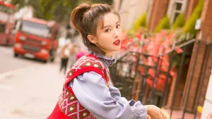 妩媚金晨街拍图片_7