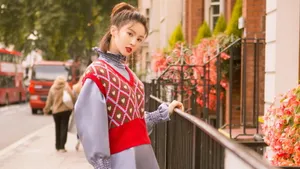 妩媚金晨街拍图片_9