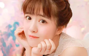 粉嫩蕾丝睡衣美女图片_5