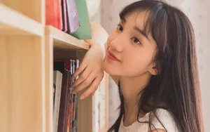 慵懒迷人美女图片_3