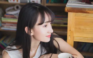 慵懒迷人美女图片_6