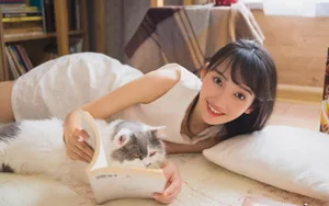 慵懒迷人美女图片_7