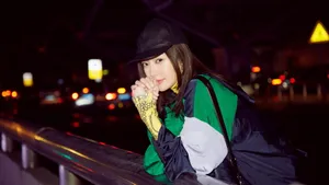 秦岚美丽动人图片壁纸_7