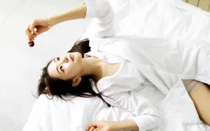 性感白衬衫美女图片_3