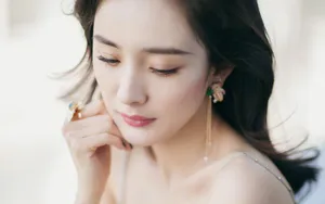 杨幂性感肉色裙图片_4