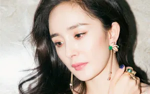 杨幂性感肉色裙图片_8
