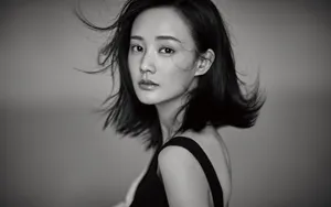 李一桐性感黑白写真图片_2