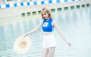 性感美女吴宣仪图片壁纸_7