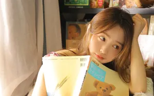 暖色清新美女图片壁纸_2