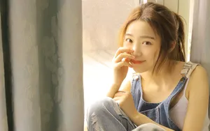 暖色清新美女图片壁纸_7
