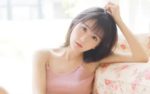 吊带美女清凉诱人图片_5