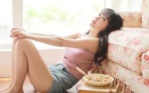吊带美女清凉诱人图片_8