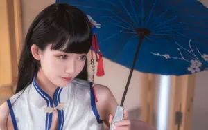 精致性感旗袍小美女图片_4