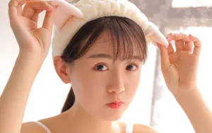 淋浴性感小美女图片_3