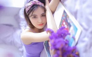蓝色调混血美女图片_5