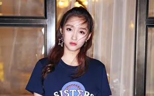 国民闺女关晓彤壁纸_2