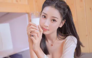 水嫩性感美女图片壁纸_8