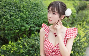 极品粉嫩性感甜美少女图片壁纸_3