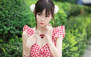 极品粉嫩性感甜美少女图片壁纸_7