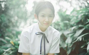 校园萝莉小美女图片壁纸_2