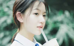 校园萝莉小美女图片壁纸_3