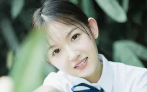 校园萝莉小美女图片壁纸_4