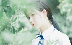 校园萝莉小美女图片壁纸_7