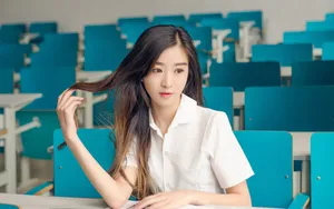 长发养眼女大学生妹美女生活照图片_2