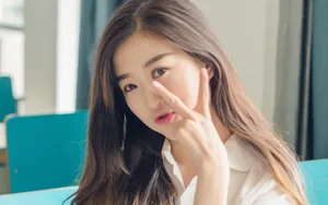 长发养眼女大学生妹美女生活照图片_4