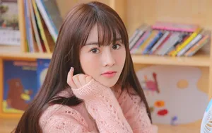 粉色清纯甜美长发美女写真图片_6