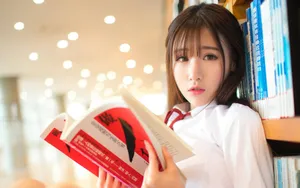 性感妖娆短裙美女大学生图片_5