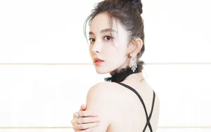 古力娜扎性感露背礼服图片壁纸_10