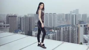 性感高颜值美女图片壁纸_5