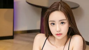 性感高颜值美女图片壁纸_10