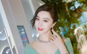 范冰冰性感礼服图片_7