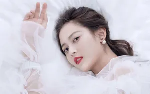 美女陈钰琪图片