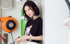 美女舒畅小清新图片壁纸_6