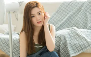 长发性感女神美女图片壁纸_4